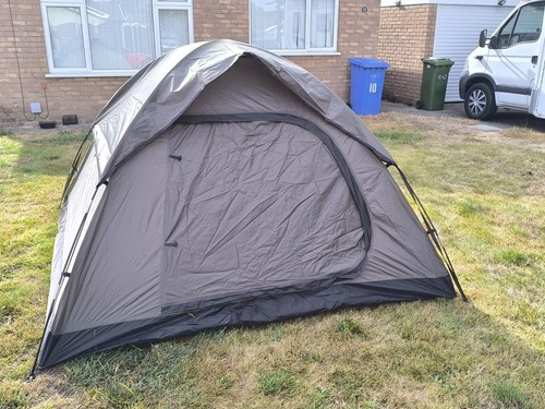 Tent man - 2-3,